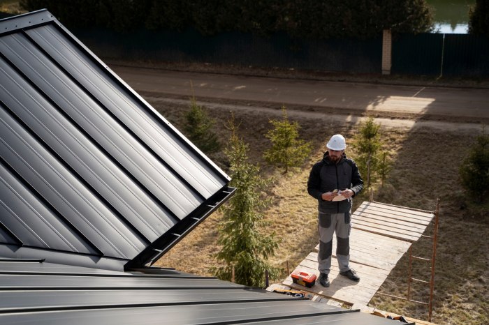 Contractor Conducting an Estimate